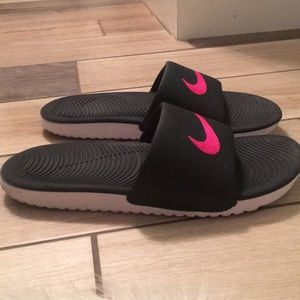 Nike slide on sports sandal